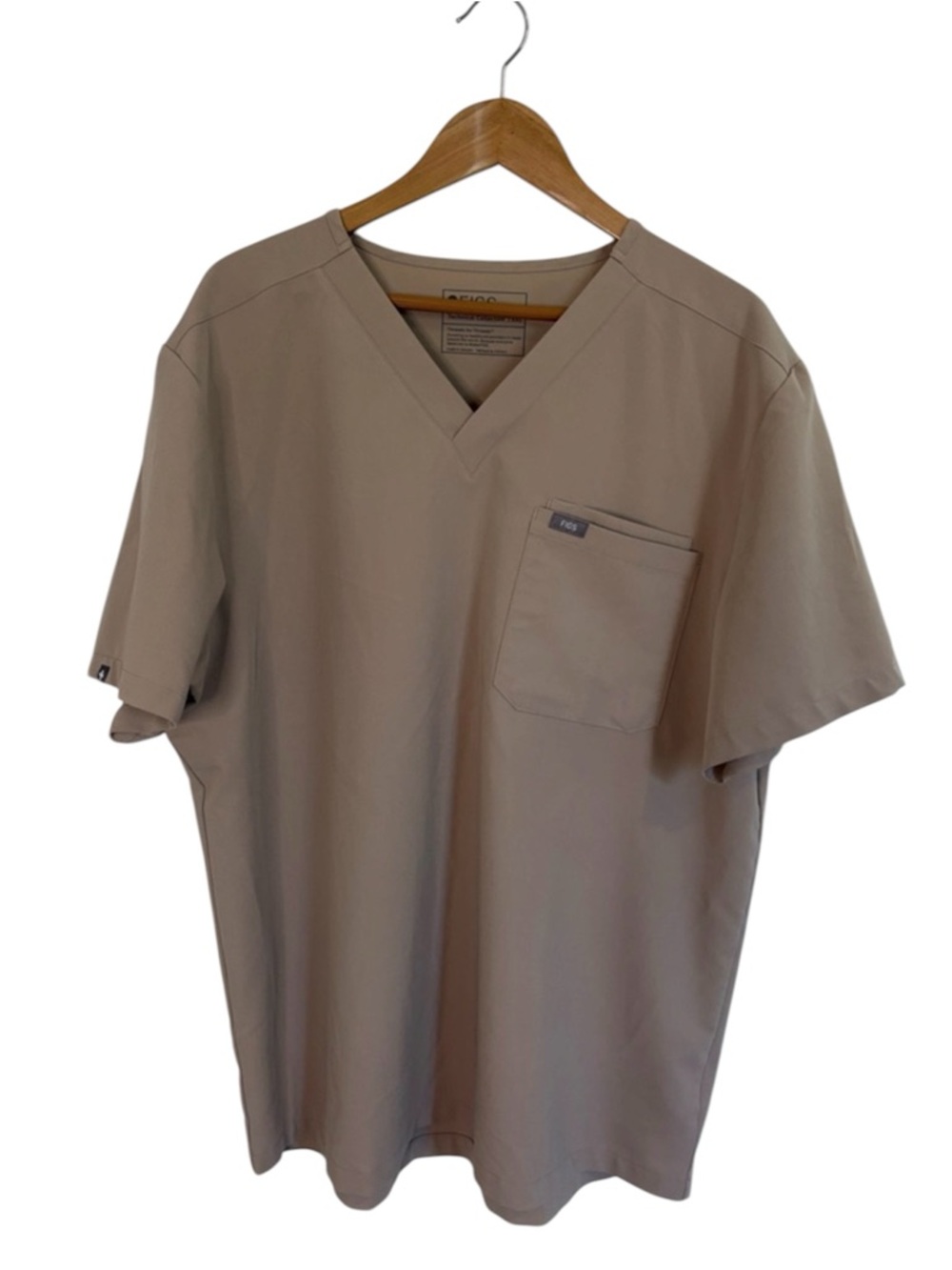 Figs Leon Three Pocket Scrub Top in Boulder Size XXL